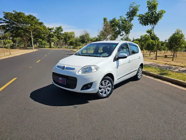 Carro Fiat Palio 2016 Attractive 1.0 Evo (Flex)