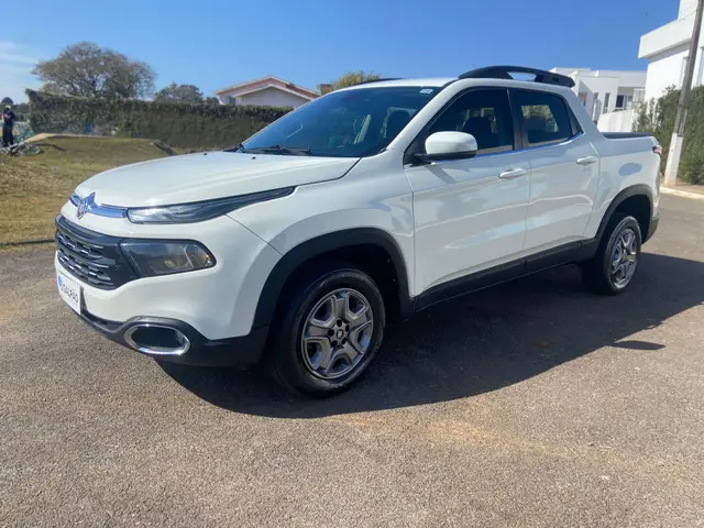 Carro Fiat Toro 2017 Freedom 1.8 AT6 4x2 (Flex)