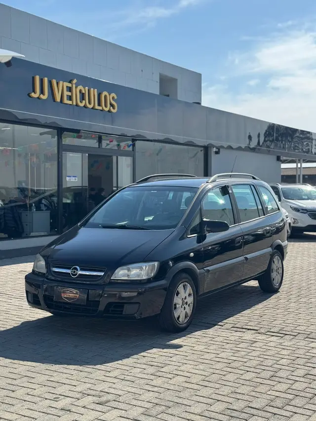 Carro Chevrolet Zafira 2010 Comfort 2.0 (Flex)