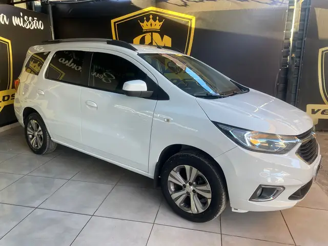 Carro Chevrolet Spin 2023 Premier 1.8 (Aut.)