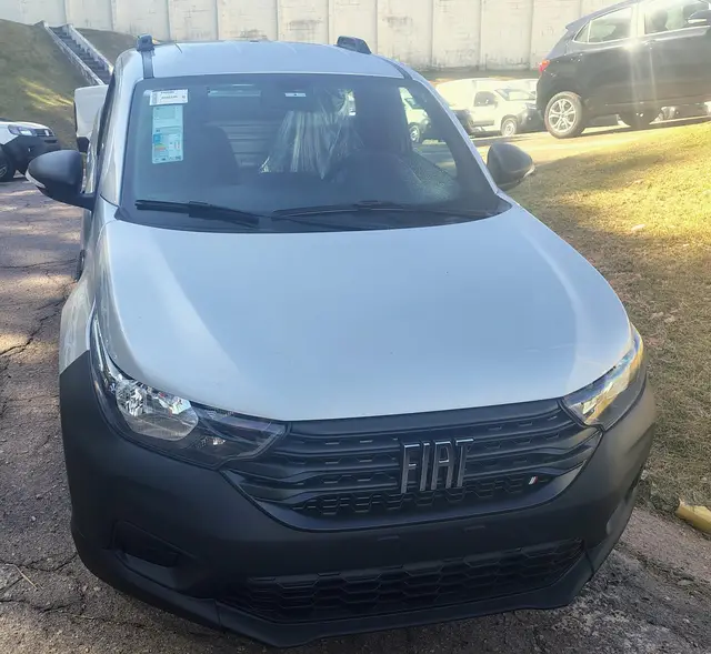 Carro Fiat Strada 2026 Endurance 1.3 Flex 8V CS
