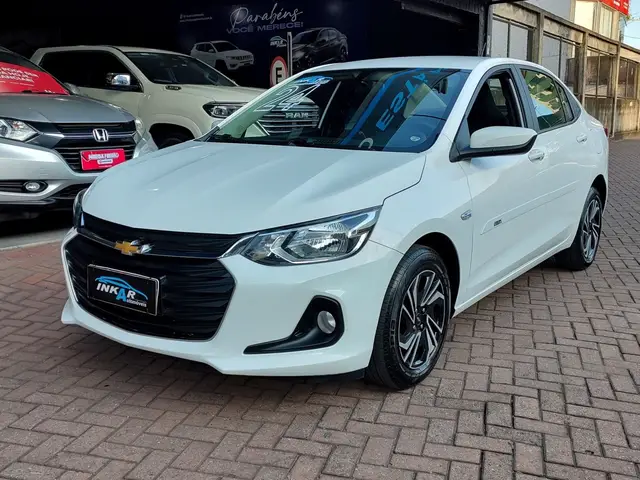 Carro Chevrolet Onix Plus 2024 LT 1.0