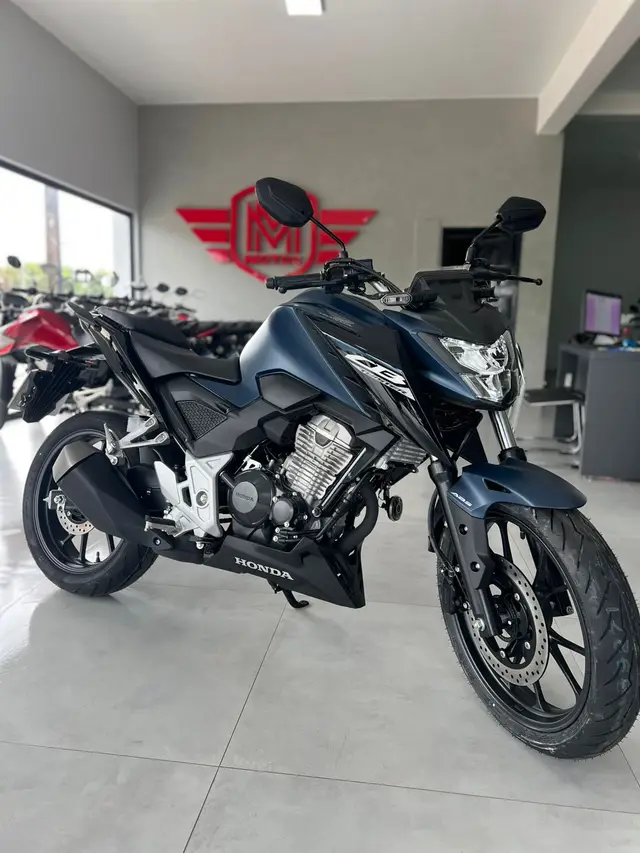 Moto Honda CB 300F Twister 2025 (ABS)