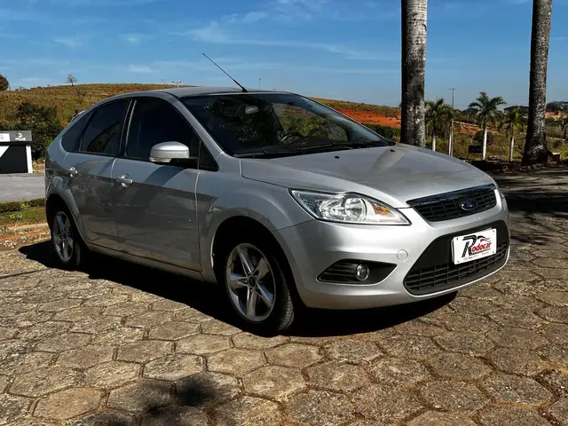 Carro Ford Focus Hatch 2012 GLX 1.6 16V (Flex)