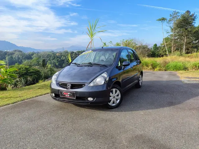 Carro Honda Fit 2006 LX 1.4