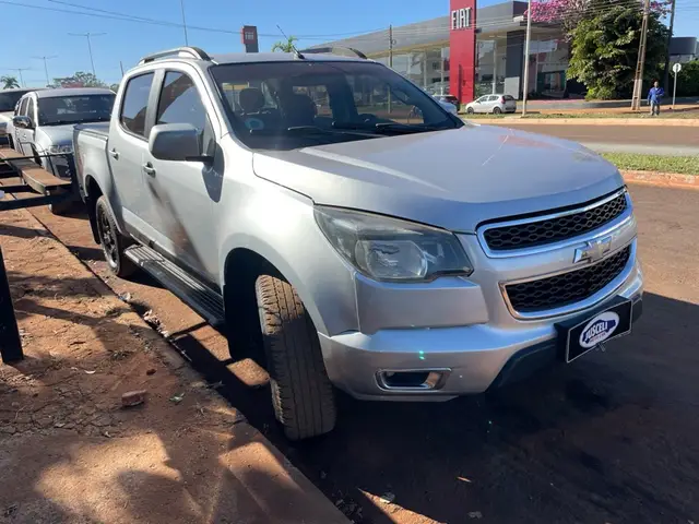 Carro Chevrolet S10 Cabine Dupla 2015 S10 LS 2.4 4x2 (Cab Dupla) (Flex)
