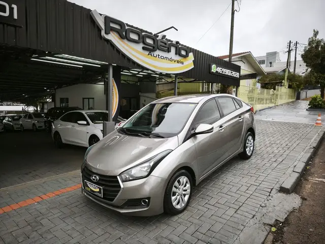 Carro Hyundai HB20S 2017 1.6 Comfort Style (Flex)