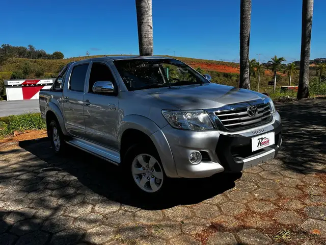 Carro Toyota Hilux Cabine Dupla 2013 Hilux 2.7 SRV CD 4x4 (Flex) (Aut)