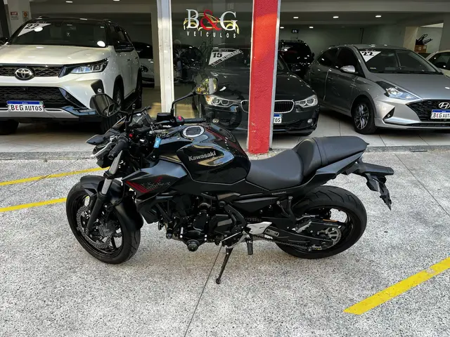 Moto Kawasaki Z 650 2021 (ABS)