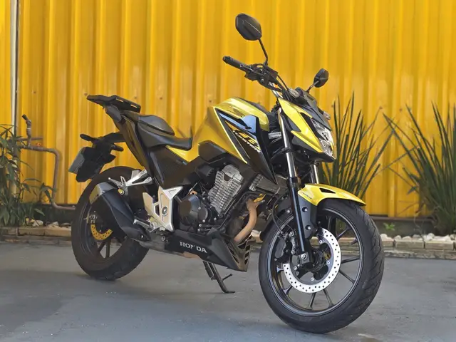 Moto Honda CB 300F Twister 2024 (ABS)