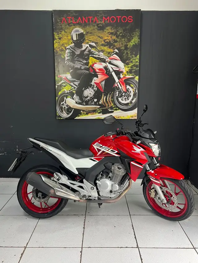 Moto Honda CB 250F Twister 2022 (CBS)