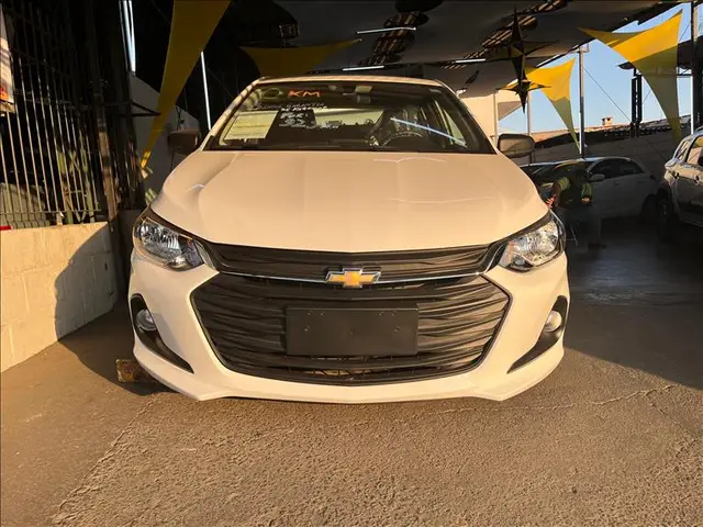 Carro Chevrolet Onix 2025 1.0