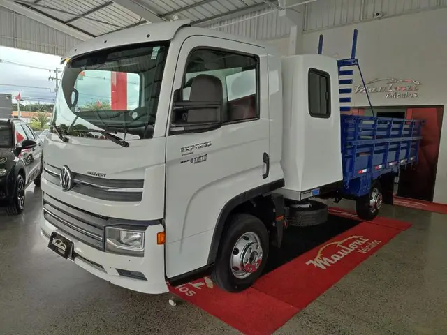 Caminhão Volkswagen Express 2021 DRC 4X2 2p (diesel) (E5)
