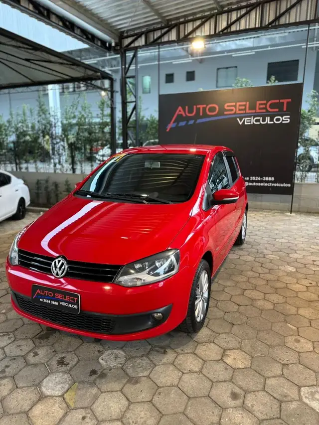 Carro Volkswagen Fox 2011 1.0 8V (Flex) 4p
