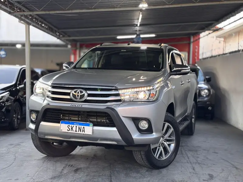 Toyota Hilux 2.8 TDI SRX CD 4x4 (Aut)