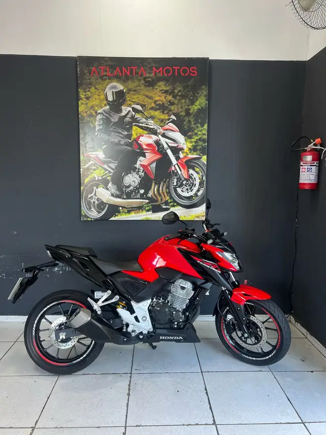 Moto Honda CB 300F Twister 2023 (ABS)
