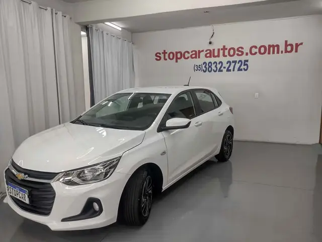 Carro Chevrolet Onix 2024 LT 1.0