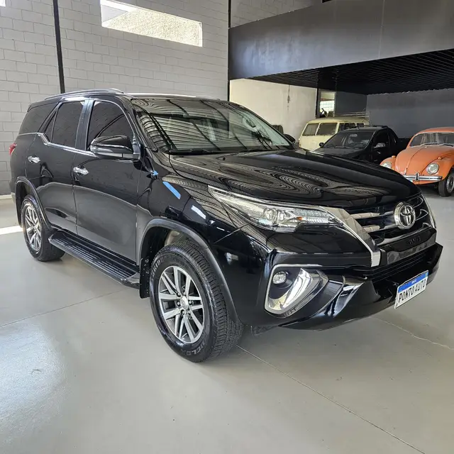 Carro Toyota SW4 2020 2.8 TDI SRX 7L 4x4 (Aut) (Diesel)