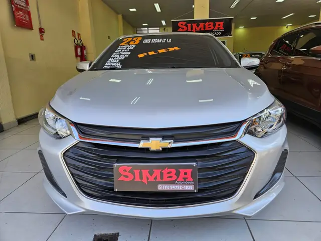 Carro Chevrolet Onix Plus 2023 LT 1.0 Turbo (Aut.)