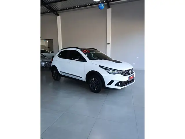 Carro Fiat Argo 2020 1.3 Trekking (Flex)