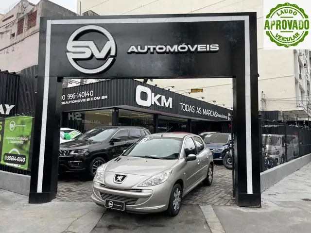 Carro Peugeot 207 2013 Hatch XR 1.4 8V (flex) 4p