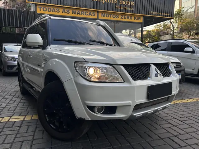 Carro Mitsubishi Pajero TR4 2014 2.0 16V 4X4 (Flex) (Aut)