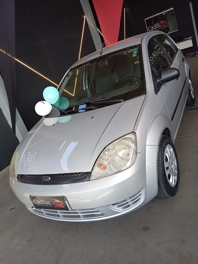 Carro Ford Fiesta Hatch 2004 Class 1.6 8V