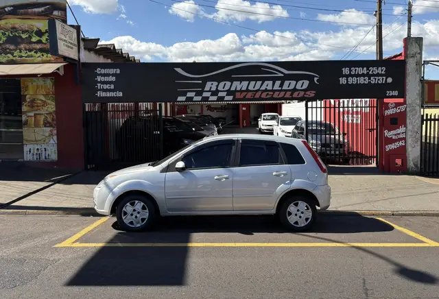 Carro Ford Fiesta Hatch 2008 First 1.0 (Flex)