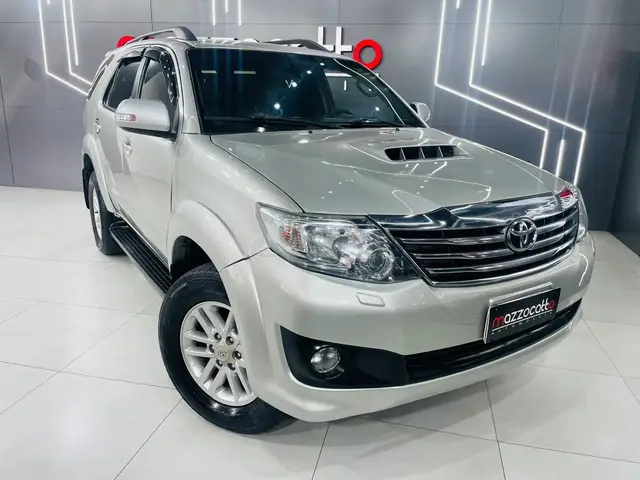 Carro Toyota Hilux SW4 2013 SRV 4x4 4.0 V6 24V Automático
