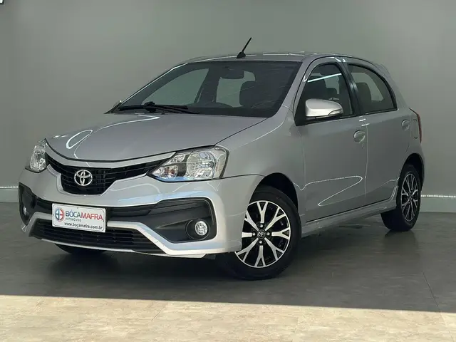 Carro Toyota Etios 2018 Platinum 1.5 (Aut) (Flex)