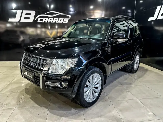 Carro Mitsubishi Pajero Full 2015 HPE 3.8 3p