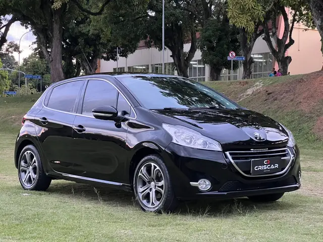 Carro Peugeot 208 2014 Griffe 1.6 16V (Flex)