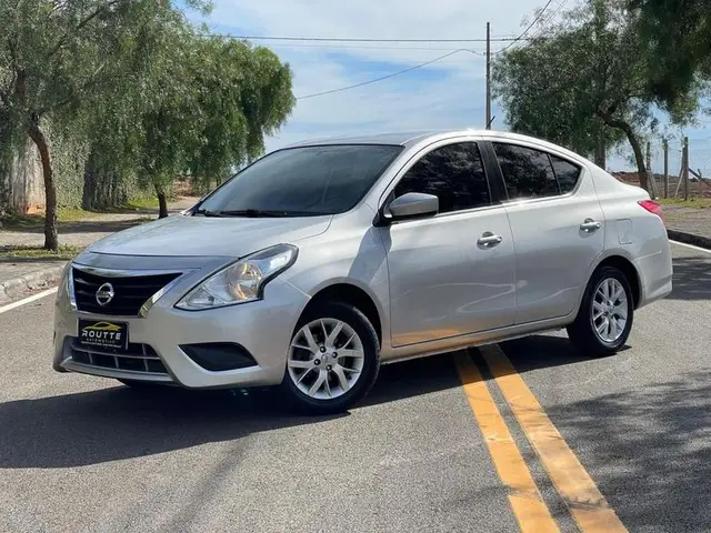 Carro Nissan Versa 2016 1.6 16V SL (Flex)
