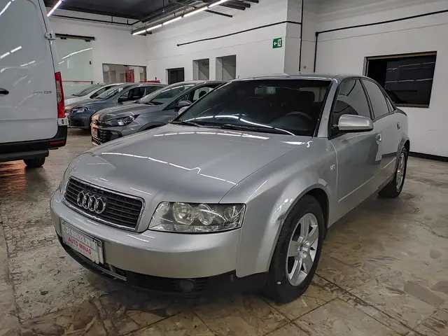 Carro Audi A4 2004 1.8 20V Turbo (163hp) (multitronic)