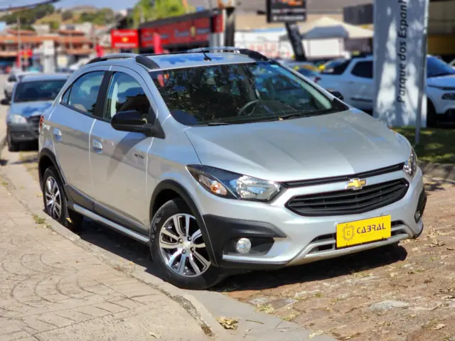 Carro Chevrolet Onix 2017 1.4 Activ SPE/4