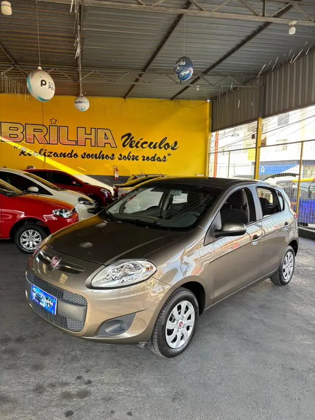 Carro Fiat Palio 2015 Attractive 1.0 Evo (Flex)