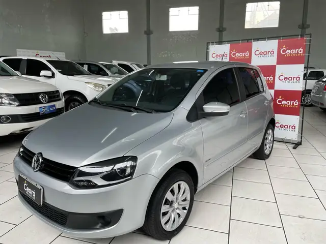 Carro Volkswagen Fox 2013 1.0 TEC (Flex) 2p
