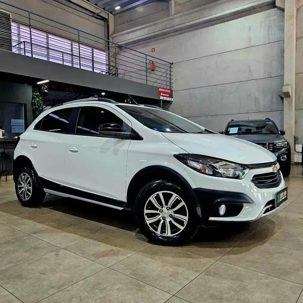 Carro Chevrolet Onix 2018 1.4 Activ SPE/4 (Aut)