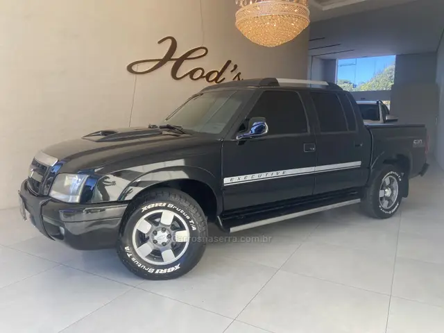 Carro Chevrolet S10 Cabine Dupla 2011 S10 Executive 4x4 2.8 Turbo Electronic (Cab Dupla)