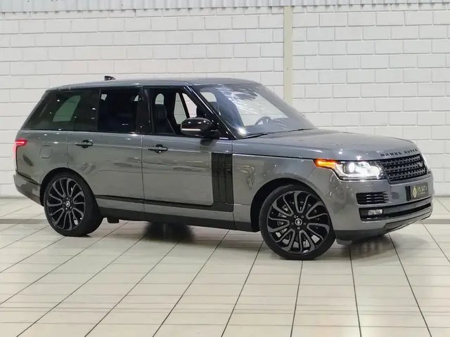 Carro Land Rover Range Rover Vogue 2017 Range Rover 4.4 SDV8 Vogue SE 4WD