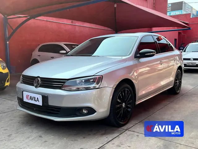 Carro Volkswagen Jetta 2012 2.0 Comfortline Tiptronic (Flex)