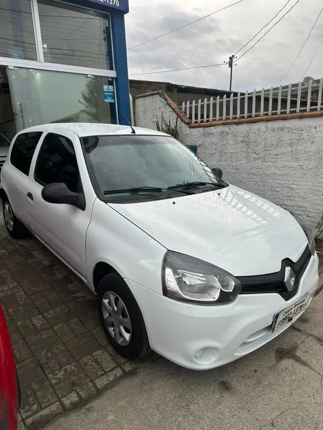 Carro Renault Clio 2014 Authentique 1.0 16V (Flex) 2p