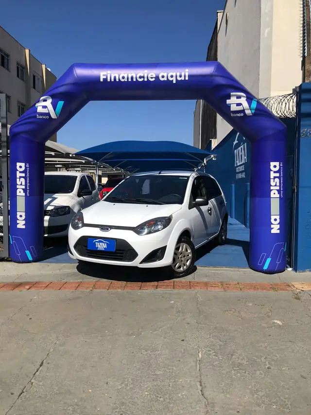 Carro Ford Fiesta Hatch 2013 Rocam 1.0 (Flex)