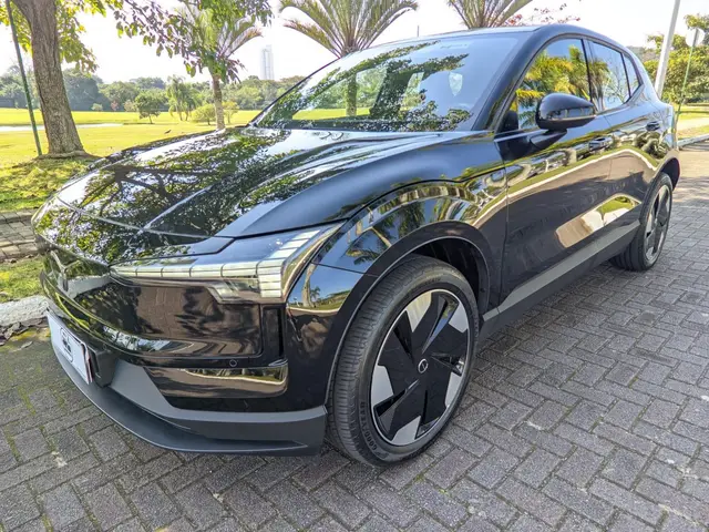 Carro Volvo EX30 2024 Plus