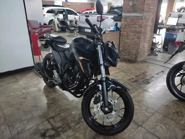 Moto Yamaha YS 250 Fazer 2024 ABS