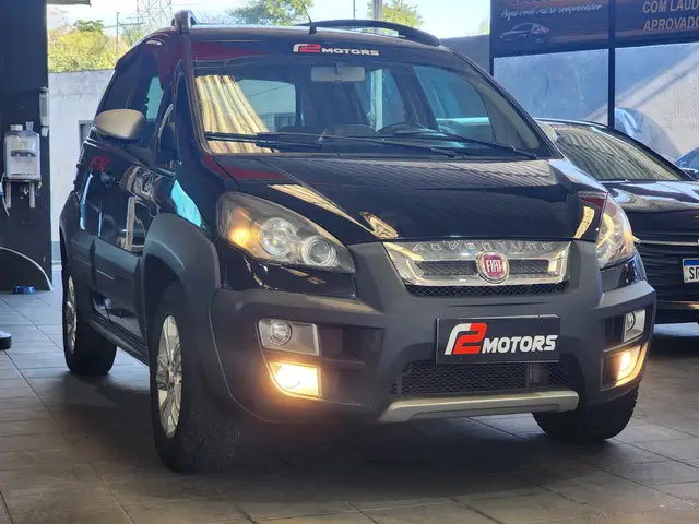 Carro Fiat Idea 2015 Adventure 1.8 16V E.TorQ (Flex)