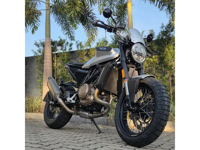 Moto Husqvarna Vitpilen 2018 VITPILEN 701