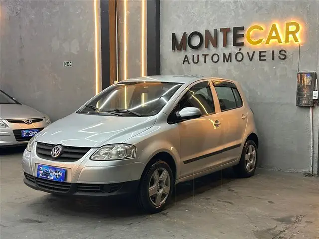 Carro Volkswagen Fox 2009 1.0 8V (Flex) 4p