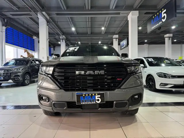 Carro RAM Rampage 2024 R/T 2.0 Turbo
