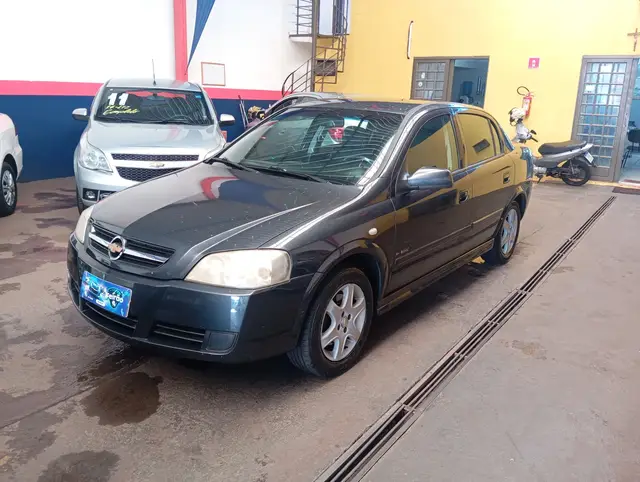 Carro Chevrolet Astra Sedan 2008 Advantage 2.0 (Flex)